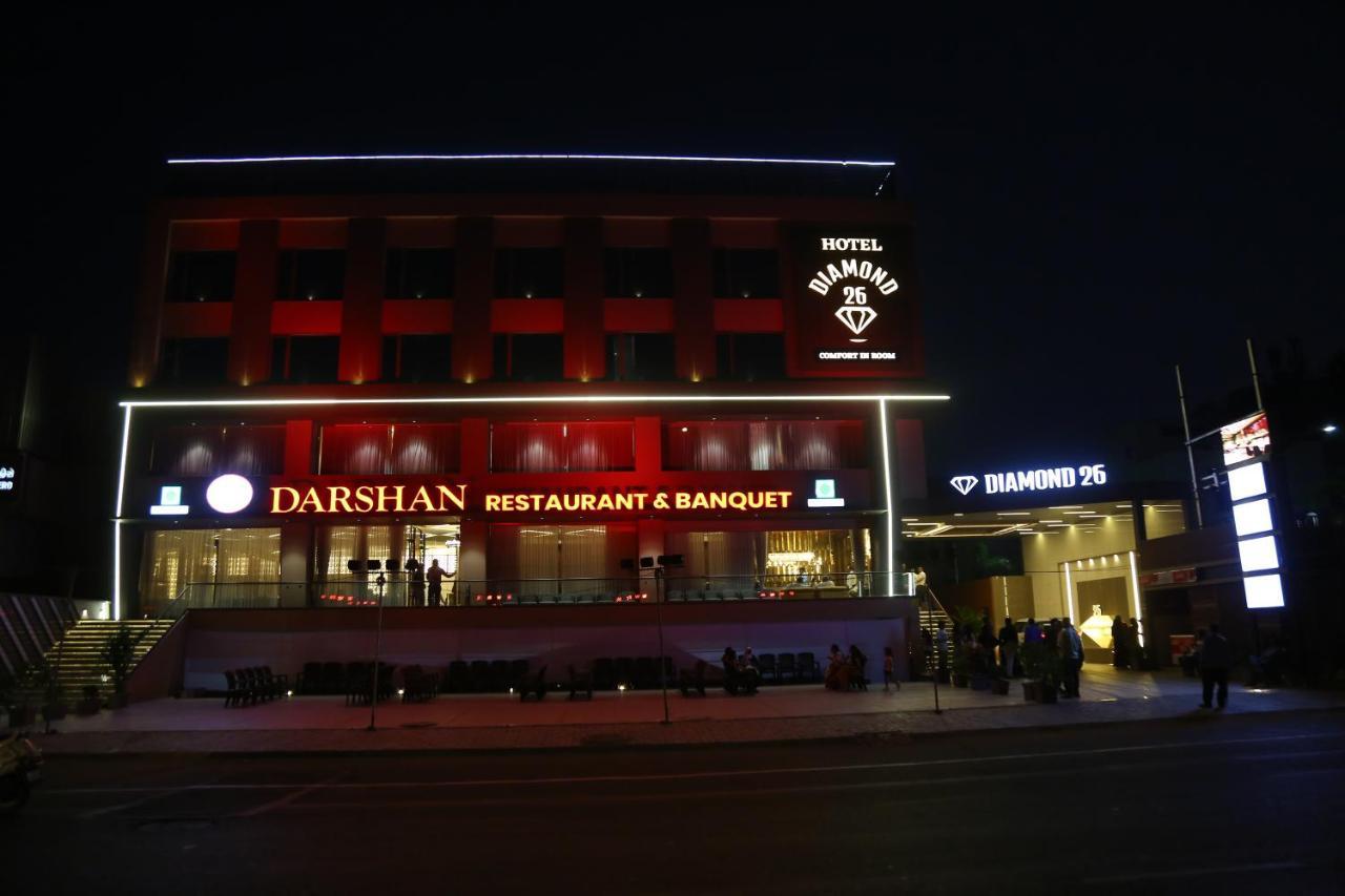 Hotel Diamond 26 Σουράτ Εξωτερικό φωτογραφία