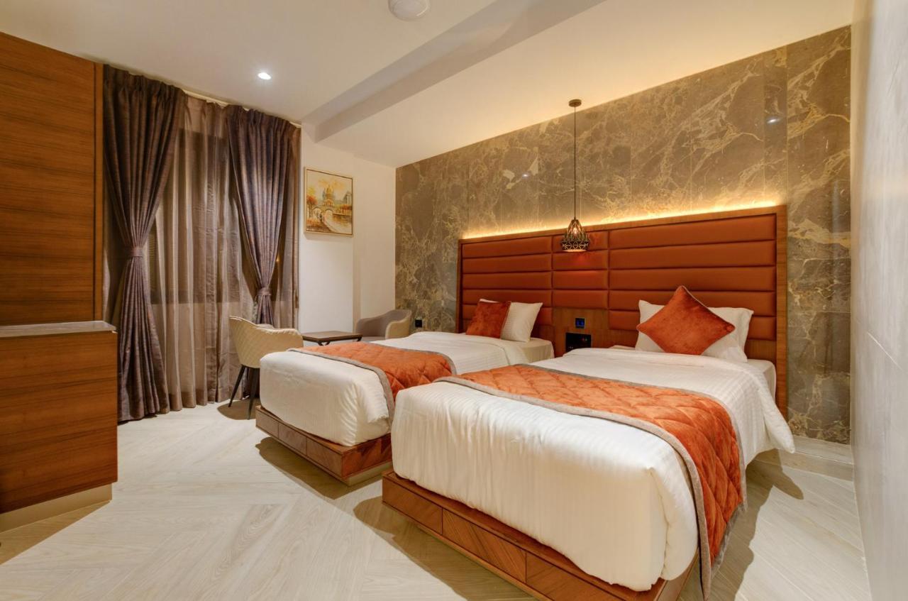 Hotel Diamond 26 Σουράτ Εξωτερικό φωτογραφία