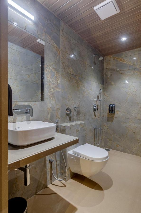 Hotel Diamond 26 Σουράτ Εξωτερικό φωτογραφία