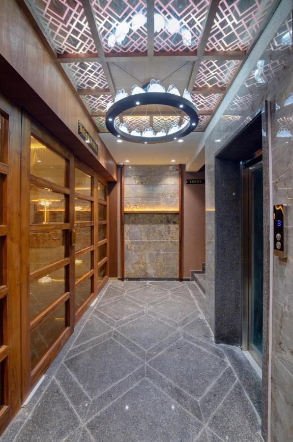 Hotel Diamond 26 Σουράτ Εξωτερικό φωτογραφία