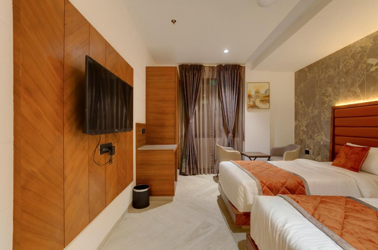 Hotel Diamond 26 Σουράτ Εξωτερικό φωτογραφία