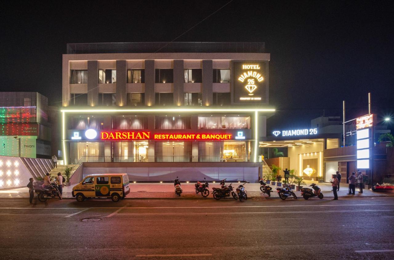 Hotel Diamond 26 Σουράτ Εξωτερικό φωτογραφία