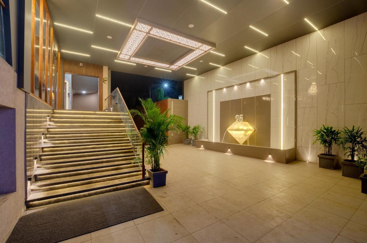 Hotel Diamond 26 Σουράτ Εξωτερικό φωτογραφία